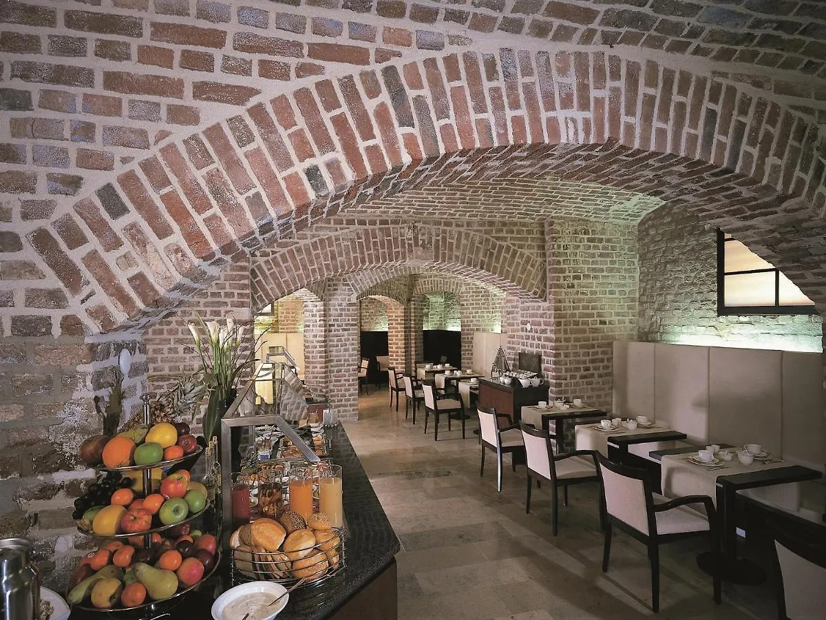 Devin Art Hotel Дюссельдорф