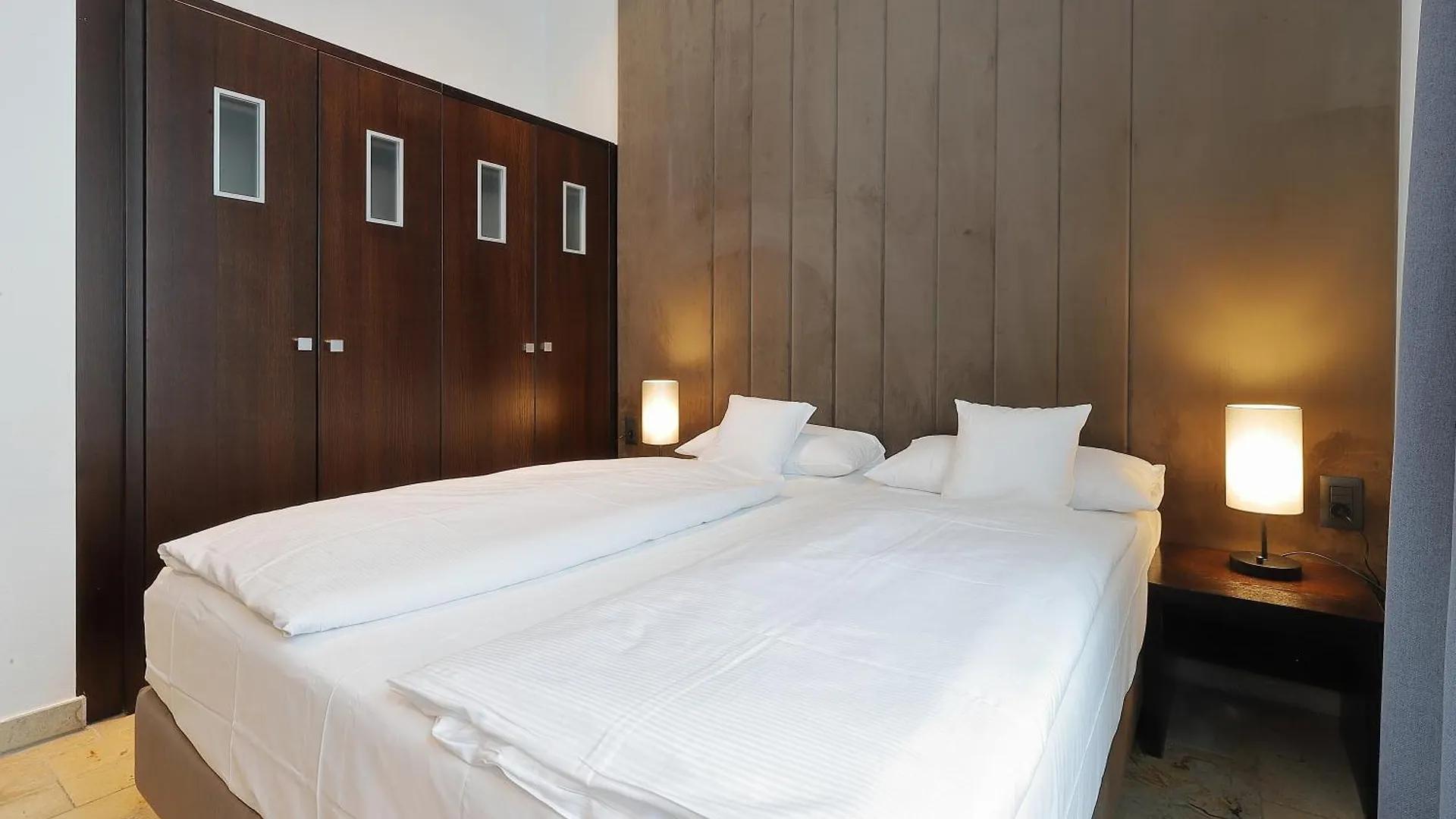 Devin Art Hotel Дюссельдорф
