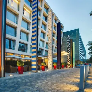 Отель Radisson Blu Media Harbour Hotel,, Дюссельдорф