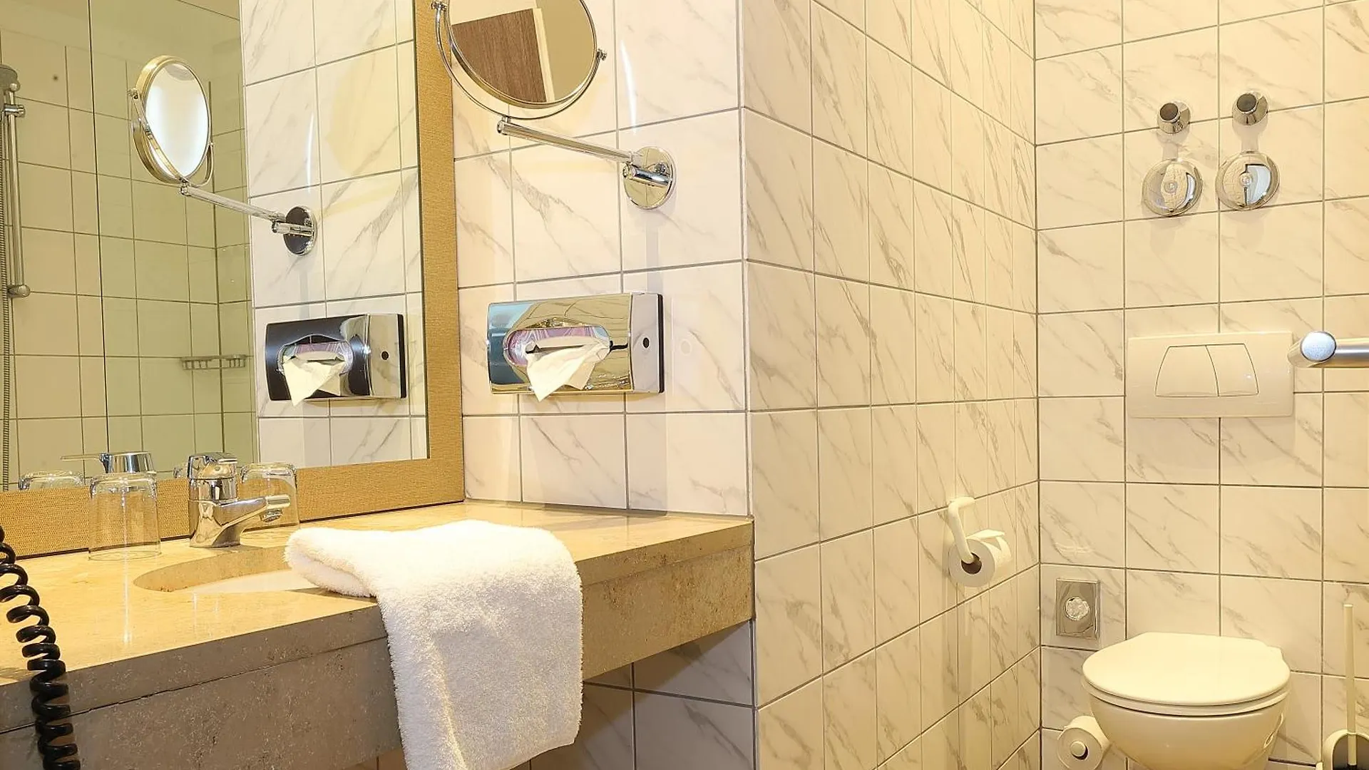 Devin Art Hotel Düsseldorf